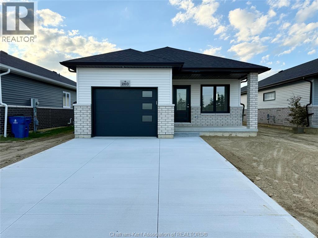 244 Ironwood Trail, Chatham, ON, N7M0V6