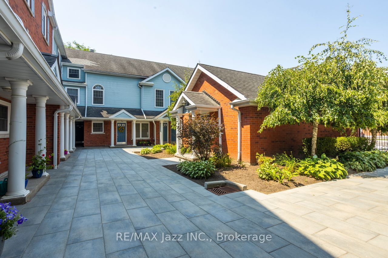 C2-1655 Nash Road, Clarington, ON, L1E 1S8