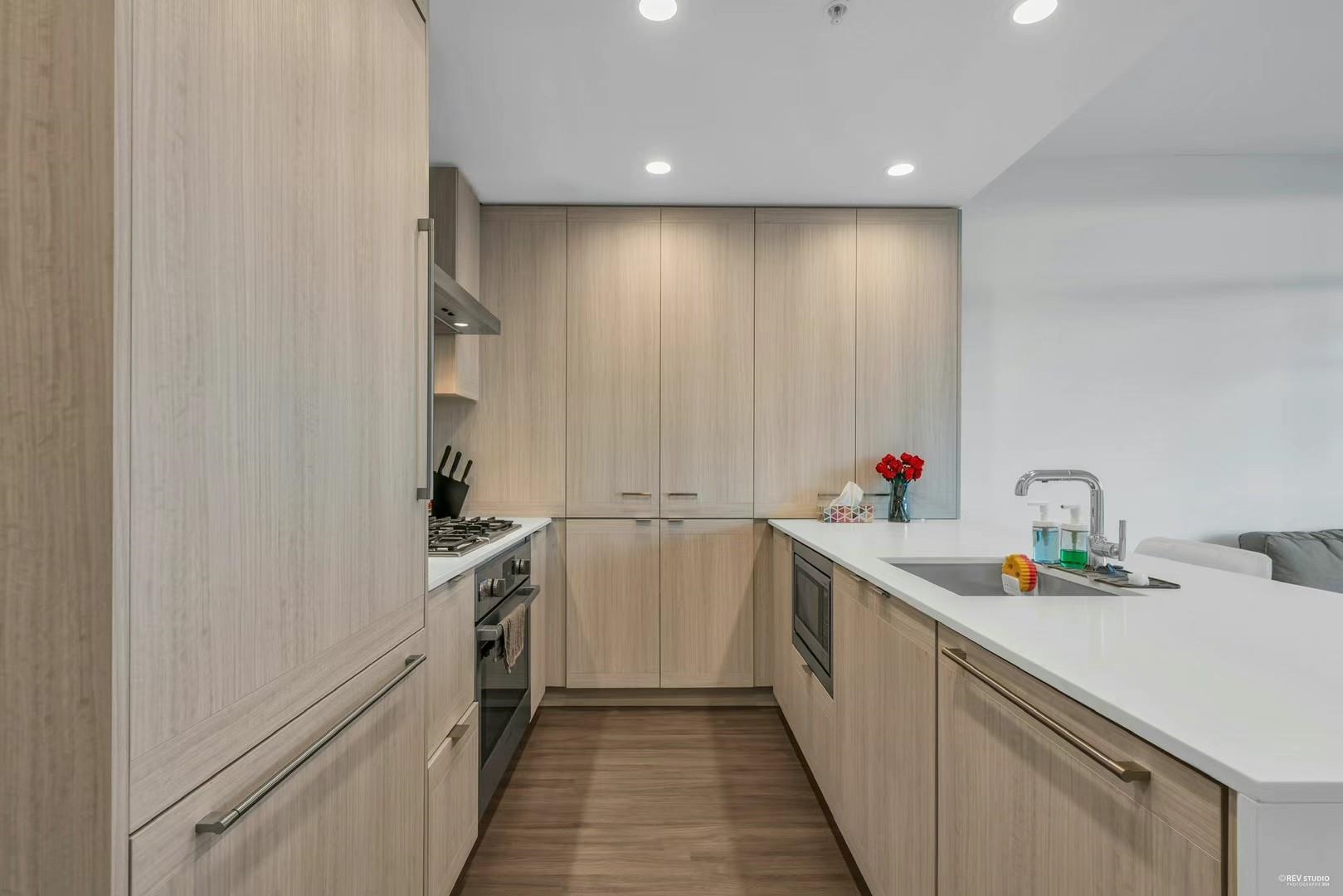 1902-2311 Beta Avenue, Burnaby, BC, V5C 0M1 photo 4