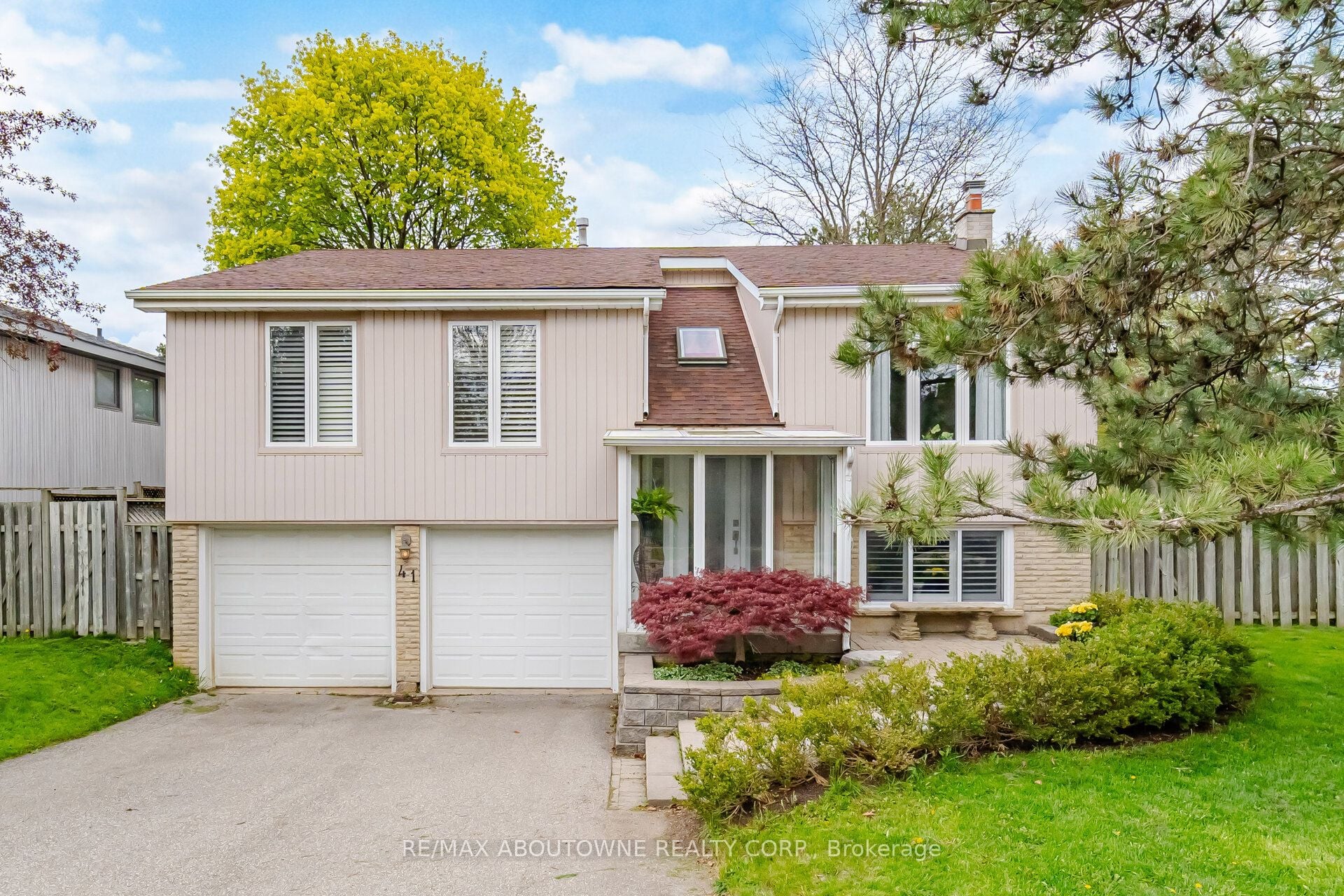 41 Plainsman Road, Mississauga, ON, L5N 1C4