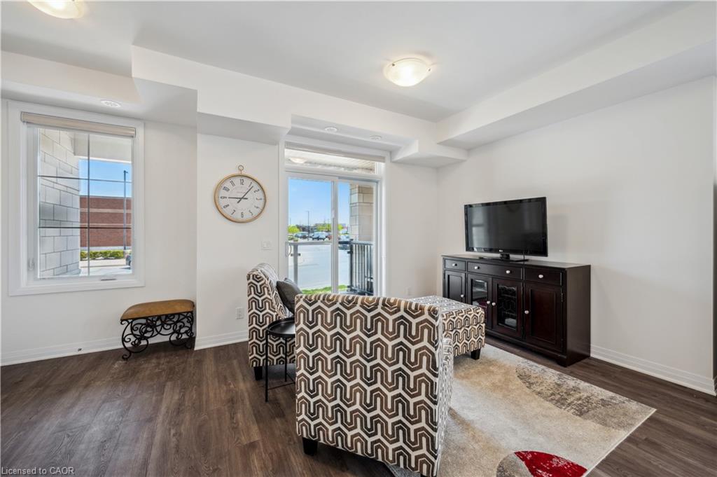 101-265 Cotton Grass Street, Kitchener, ON, N2E 0L1 photo 3