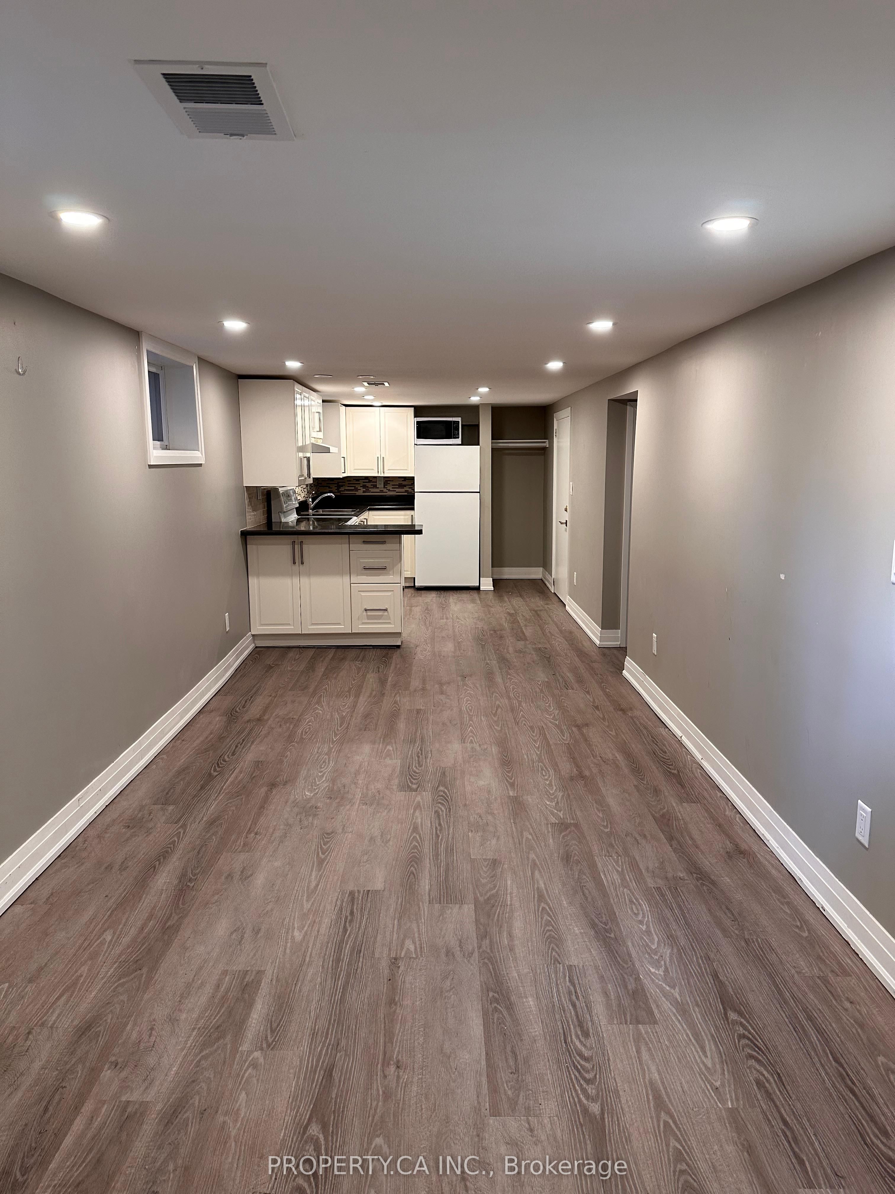 Bsmnt-94 Hay Avenue, Toronto, ON, M8Z 1G4 photo 2