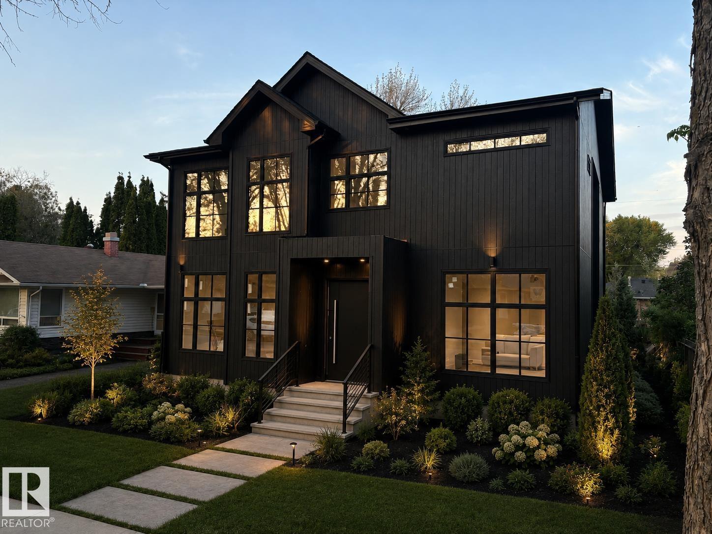 9243 148 Street NW, Edmonton, AB, T5R1A4