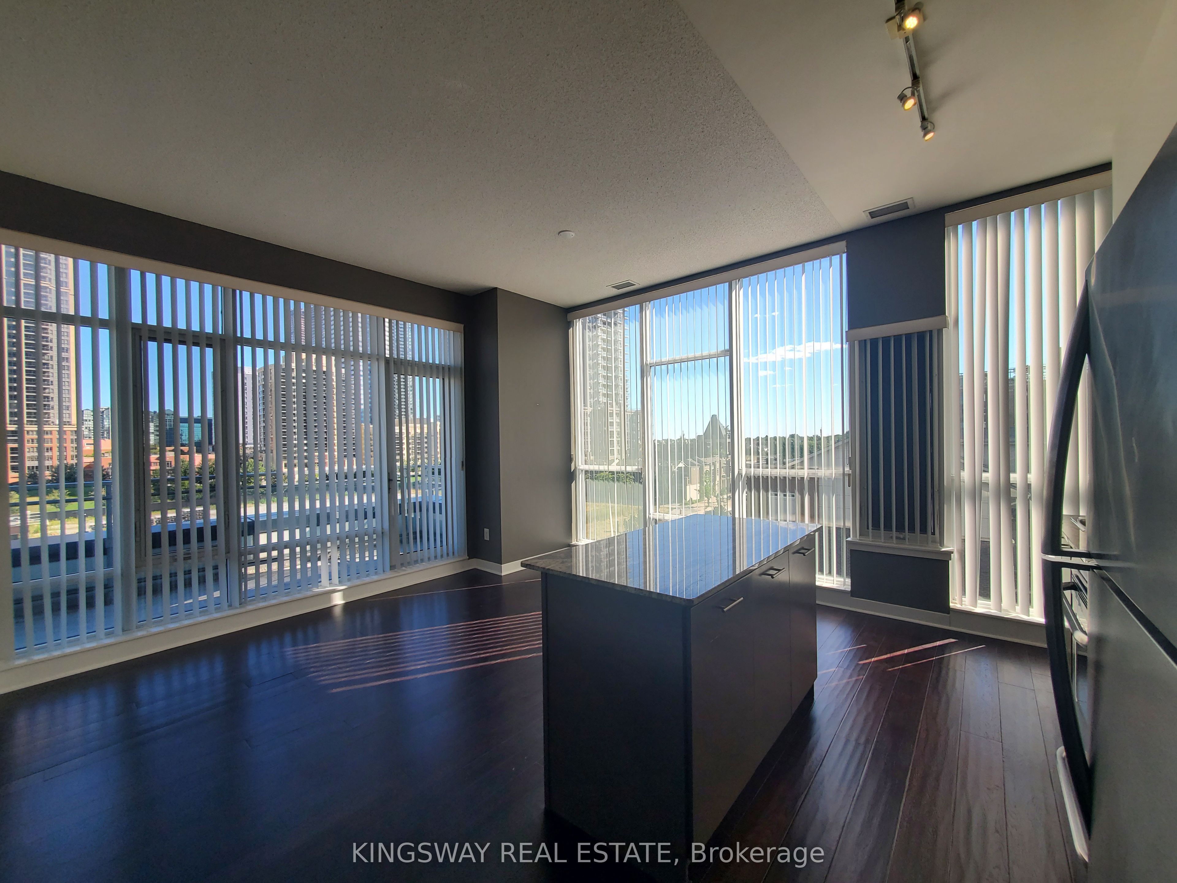 Additional image 6 of 405-365 Prince Of Wales Drive, Mississauga, ON, L5B 0G6