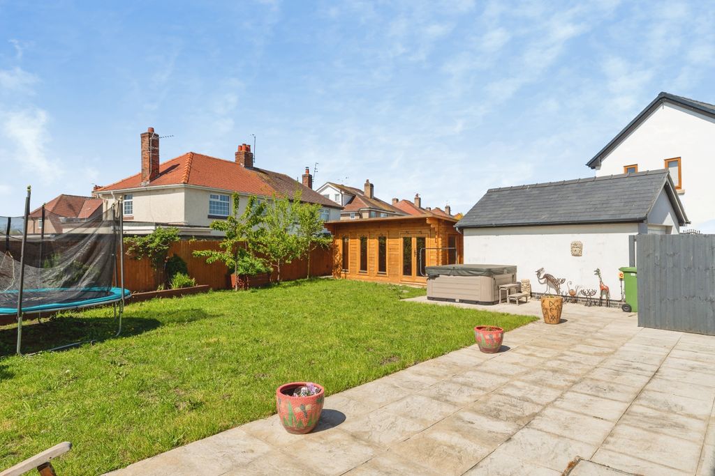 Additional image 15 of 4 bed semi-detached house for salePendyffryn Road, Rhyl LL18