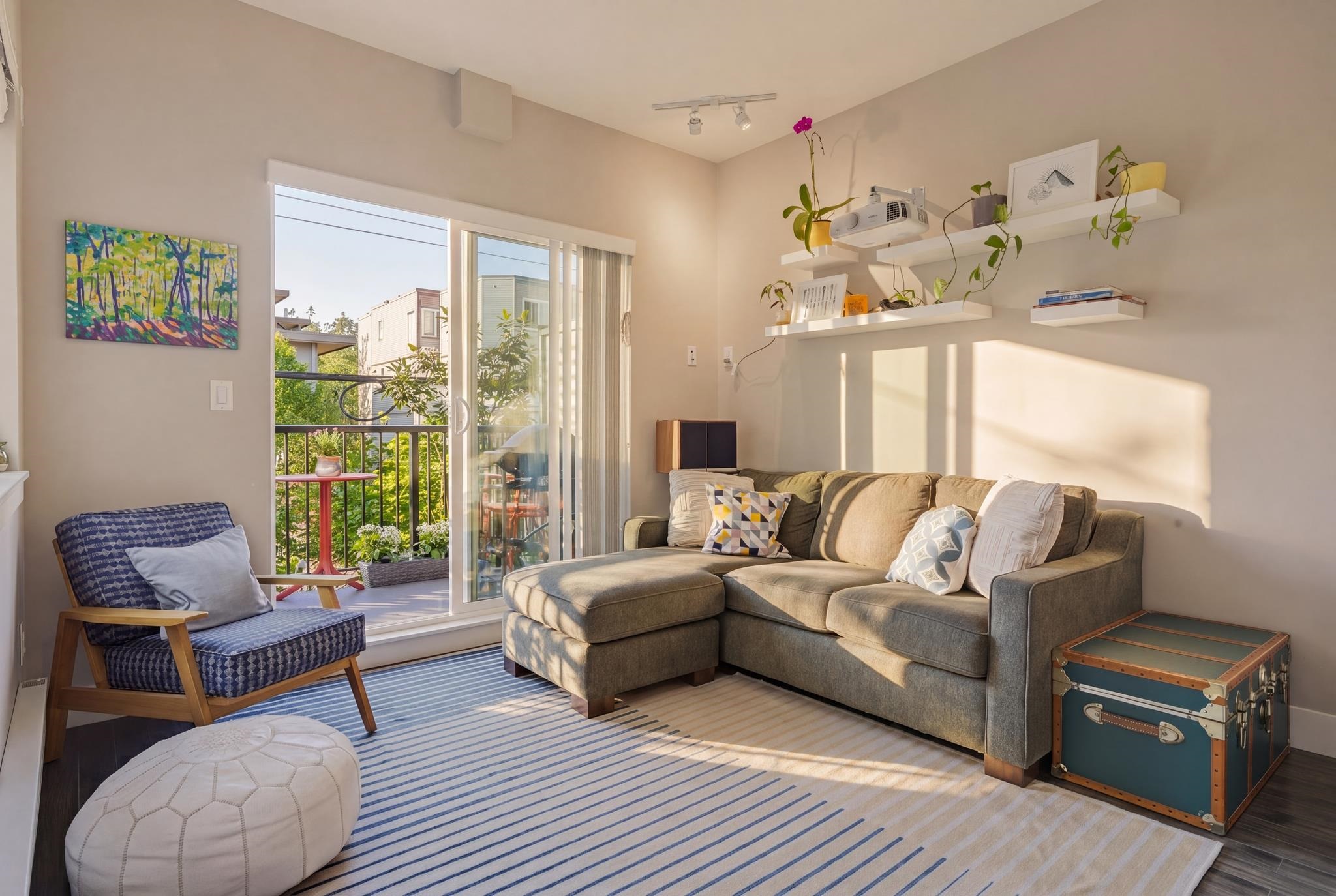 Additional image 4 of 215-2273 Triumph Street, Vancouver, BC, V5L 1L2