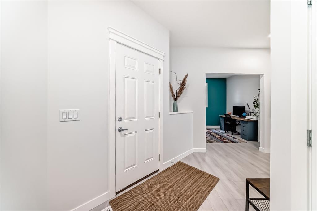 194 Willow Place, Cochrane, AB, T4A3K2 photo 4