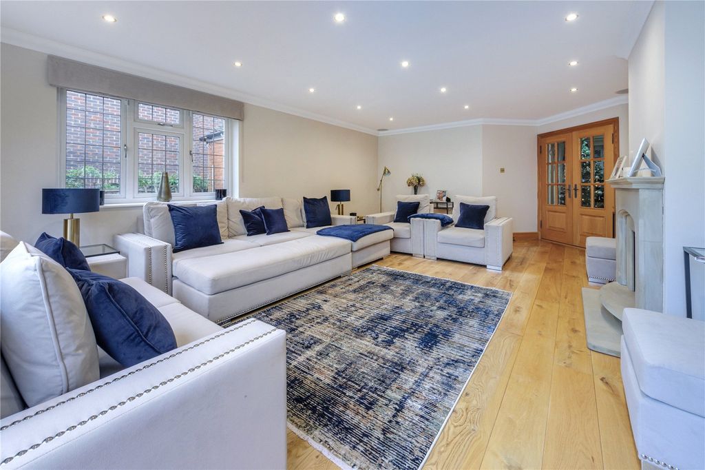 Additional image 5 of 5 bed detached house for saleNewlands Avenue, Radlett, Hertfordshire WD7