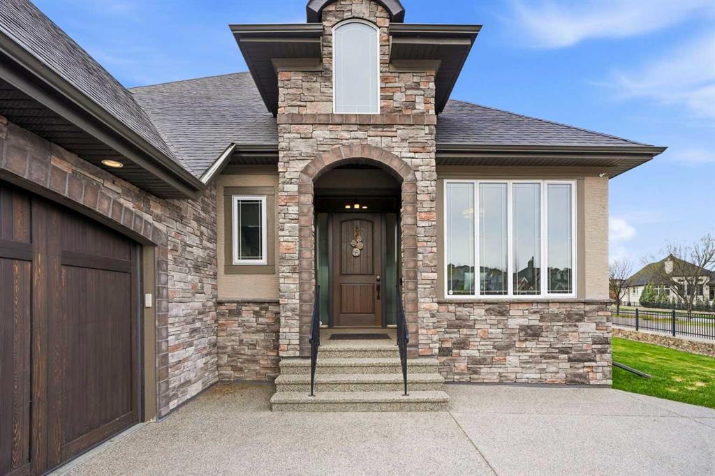 45 Cranbrook Heights SE, Calgary, AB, T3M 1W5 photo 2