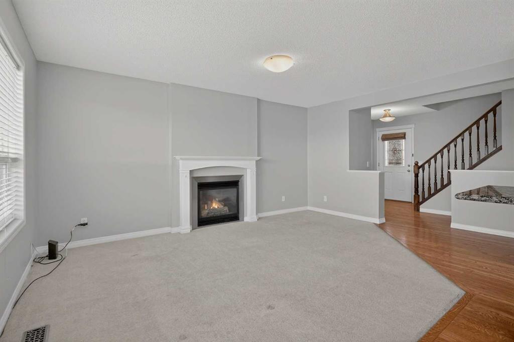 124 Everglen Way SW, Calgary, AB, t2y 5g2 photo 5