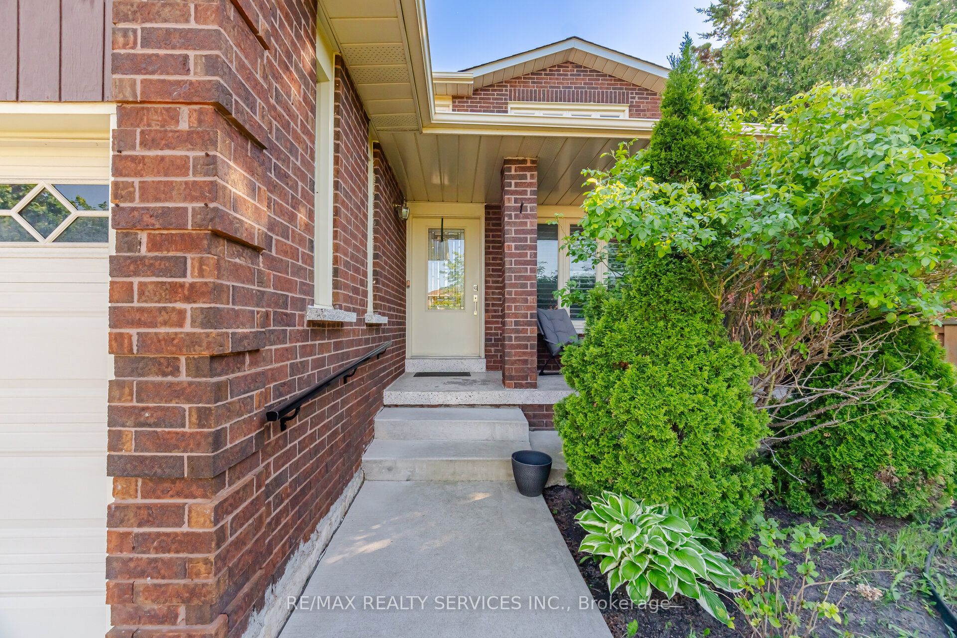 Additional image 4 of 26 Sunforest Drive, Brampton, ON, L6Z 2Z1