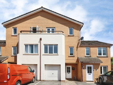 Grangemoor Court, Cardiff CF11
