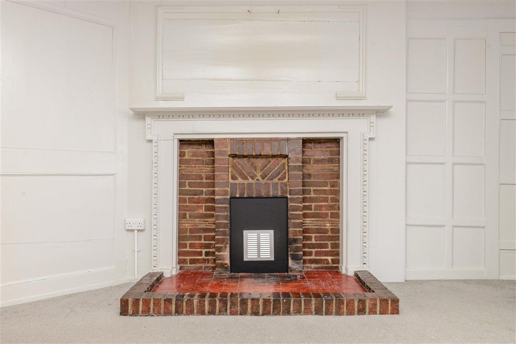 Additional image 5 of 4 bed maisonette for saleEastgate Terrace, Rochester, Kent ME1