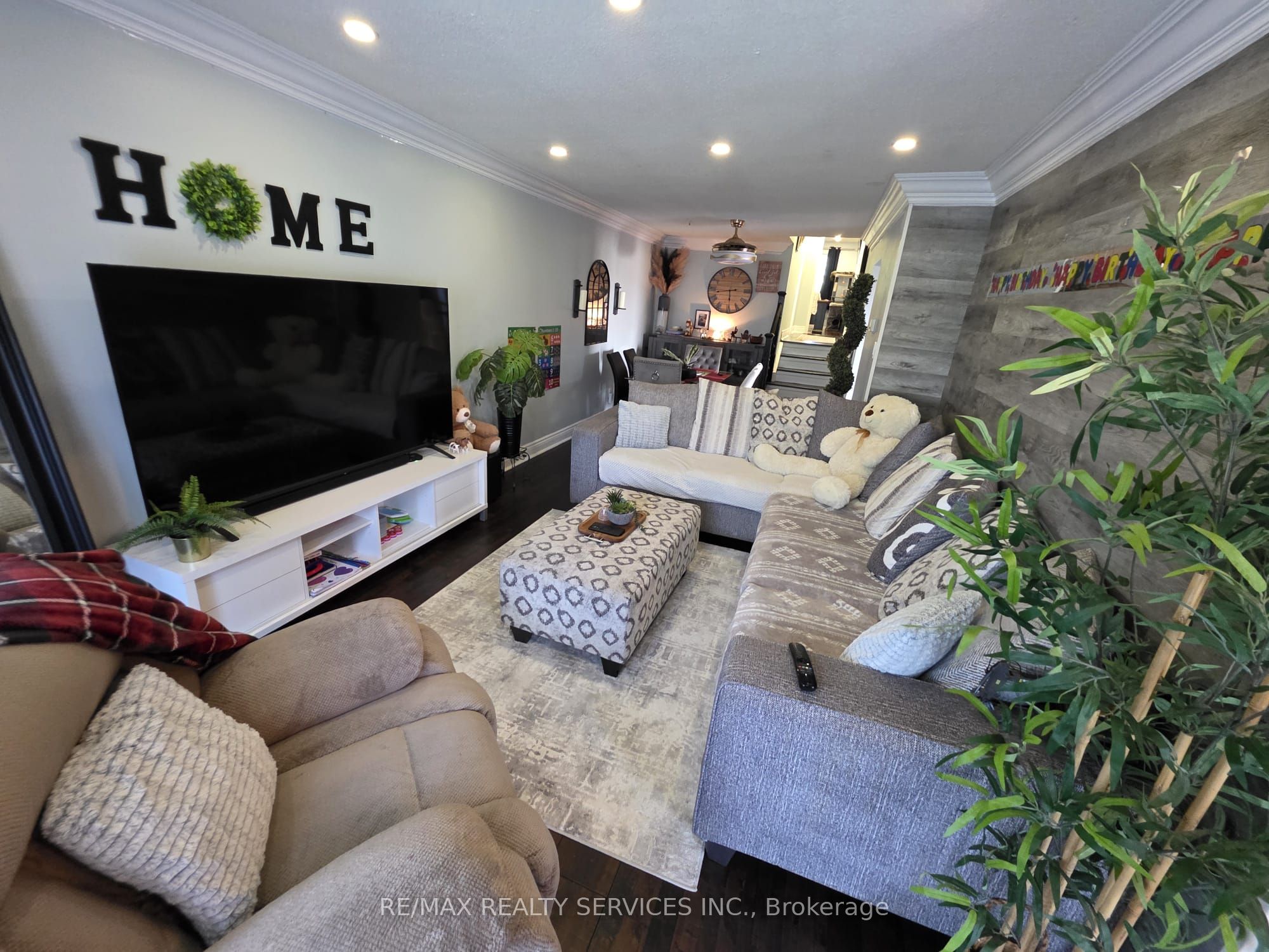 24 Kindle Court, Brampton, ON, L6Z 1B2 photo 4