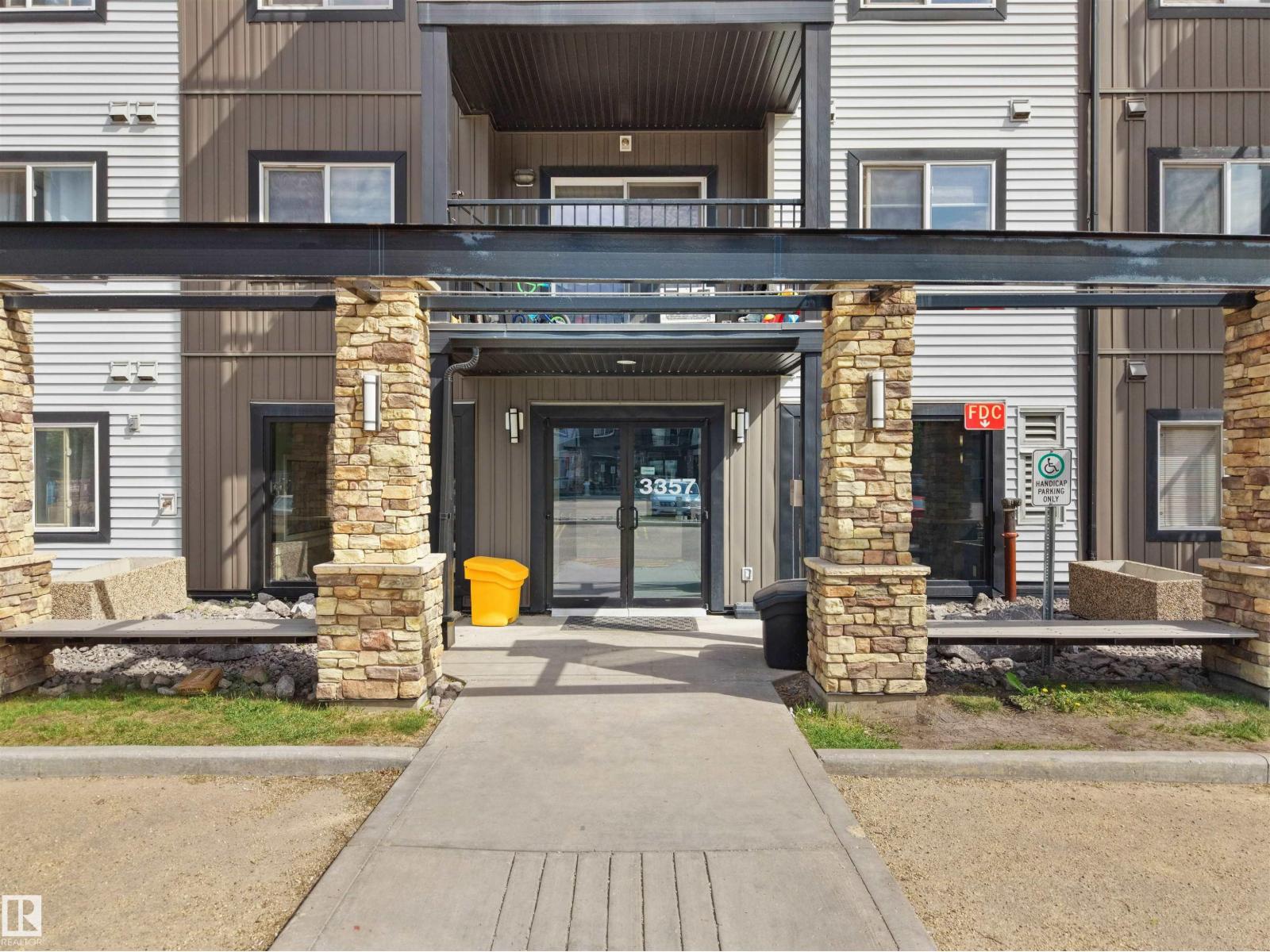215-3357 16a Avenue NW, Edmonton, AB, T6T0V4