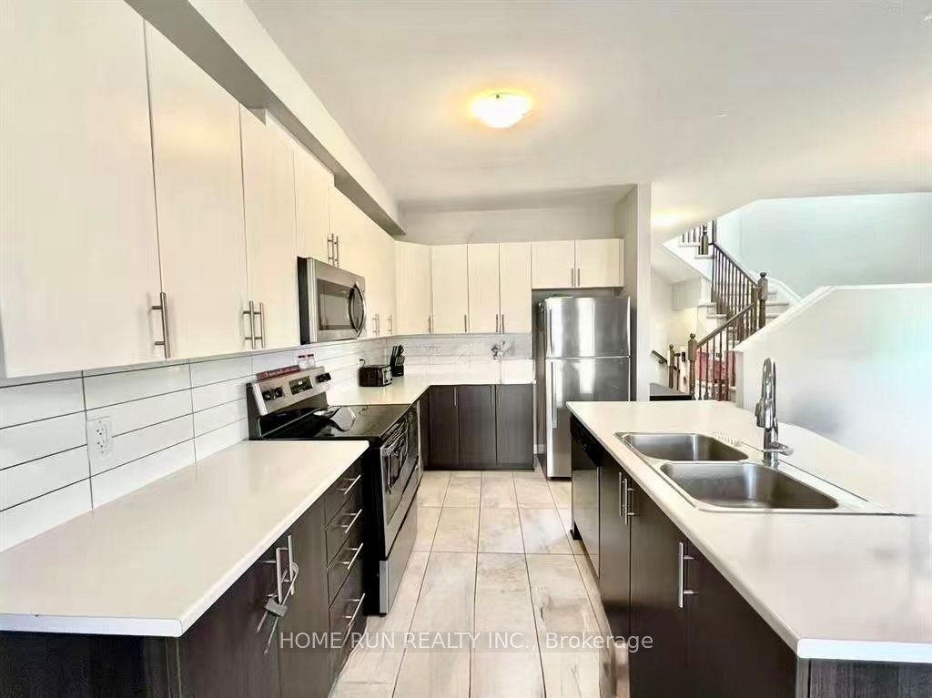 Additional image 3 of 135 Teelin Circle, Ottawa, ON, K2J 6V1