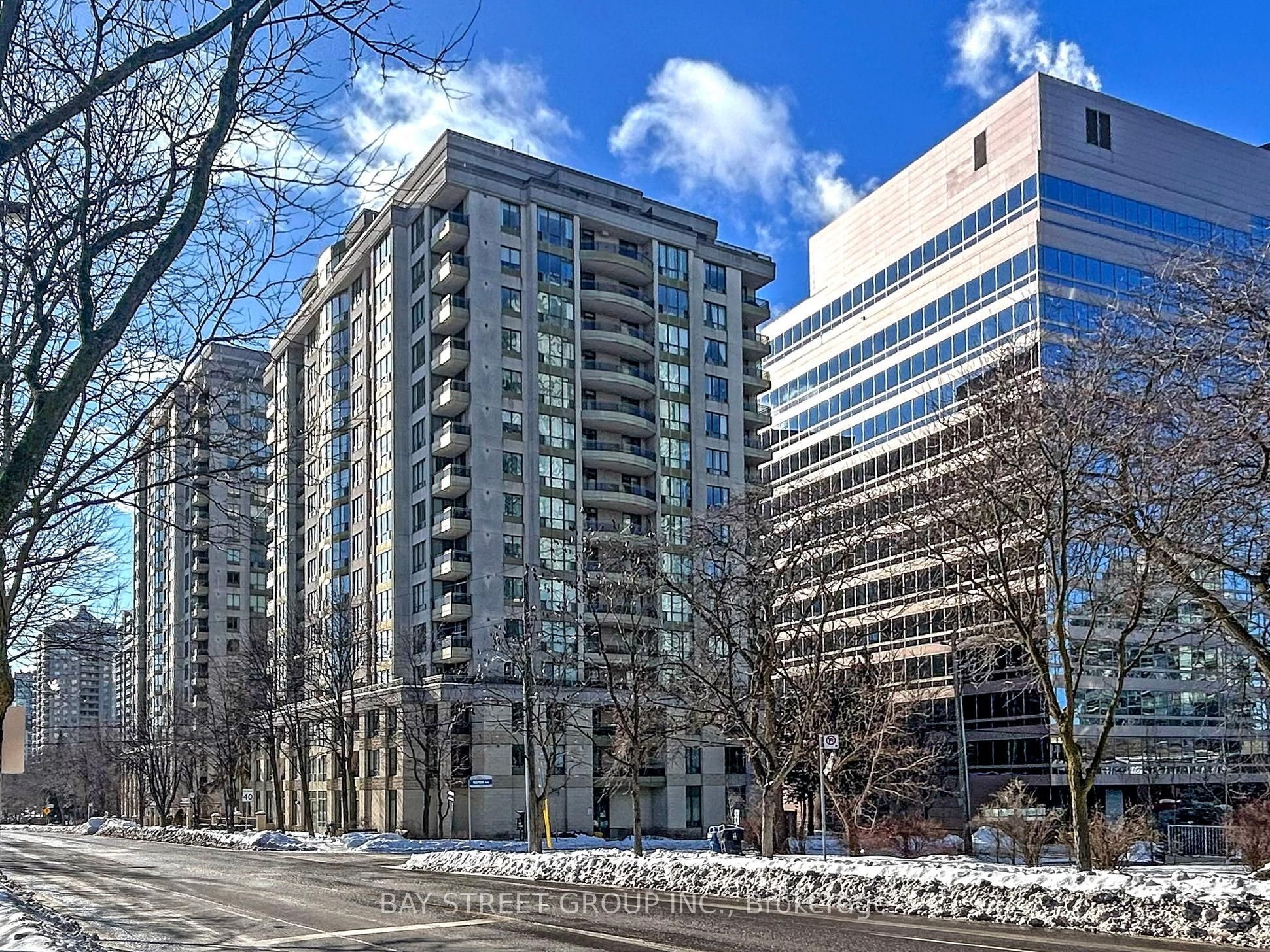 906-260 Doris Avenue, Toronto, ON, M2N 6X9