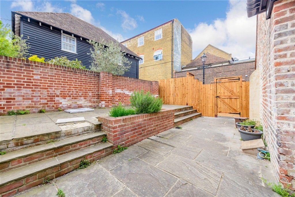 Additional image 15 of 4 bed maisonette for saleEastgate Terrace, Rochester, Kent ME1
