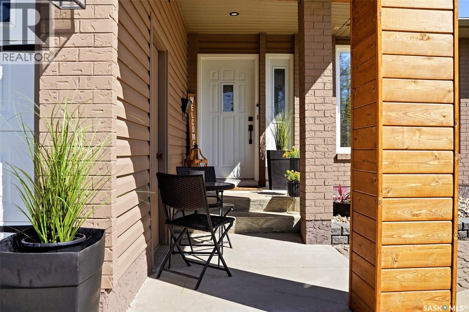 10 Louise Crescent, Regina, SK, S4X2E2 photo 3