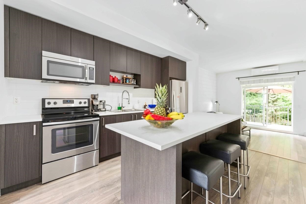 Additional image 3 of 99-15340 Guildford Drive, Surrey, BC, V3R 0C9