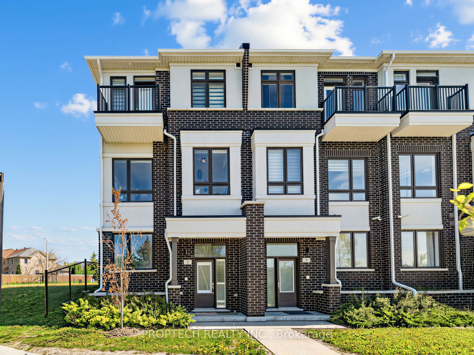 6 Nine Mile Lane, Richmond Hill, ON, L4C 5S6 photo 2