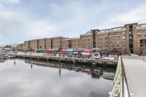 Port East Apartments, 20 Hertsmere Road, West India Quay, Westferry, Heron Quay, Canary Wharf, London E14