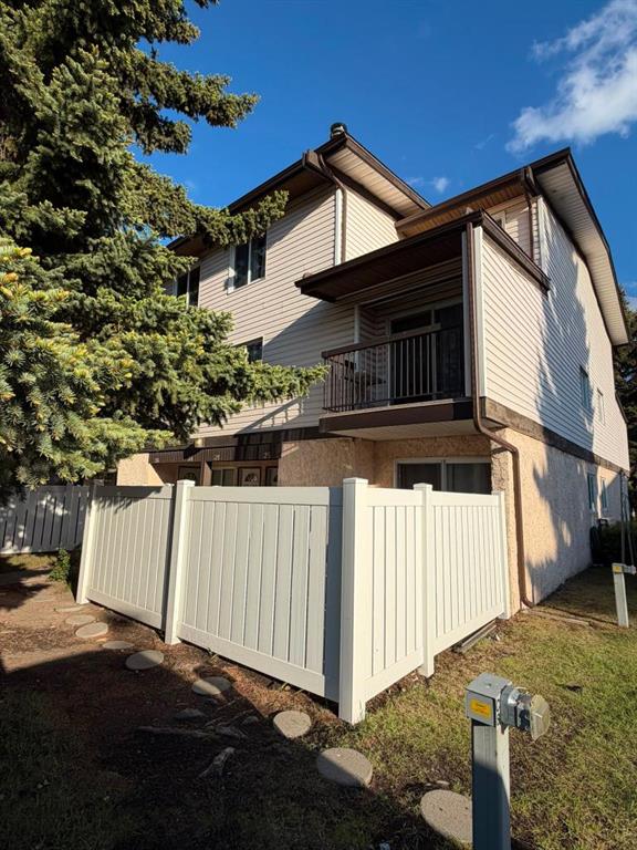 25-3745 Fonda Way SE, Calgary, AB, T2A 5W7