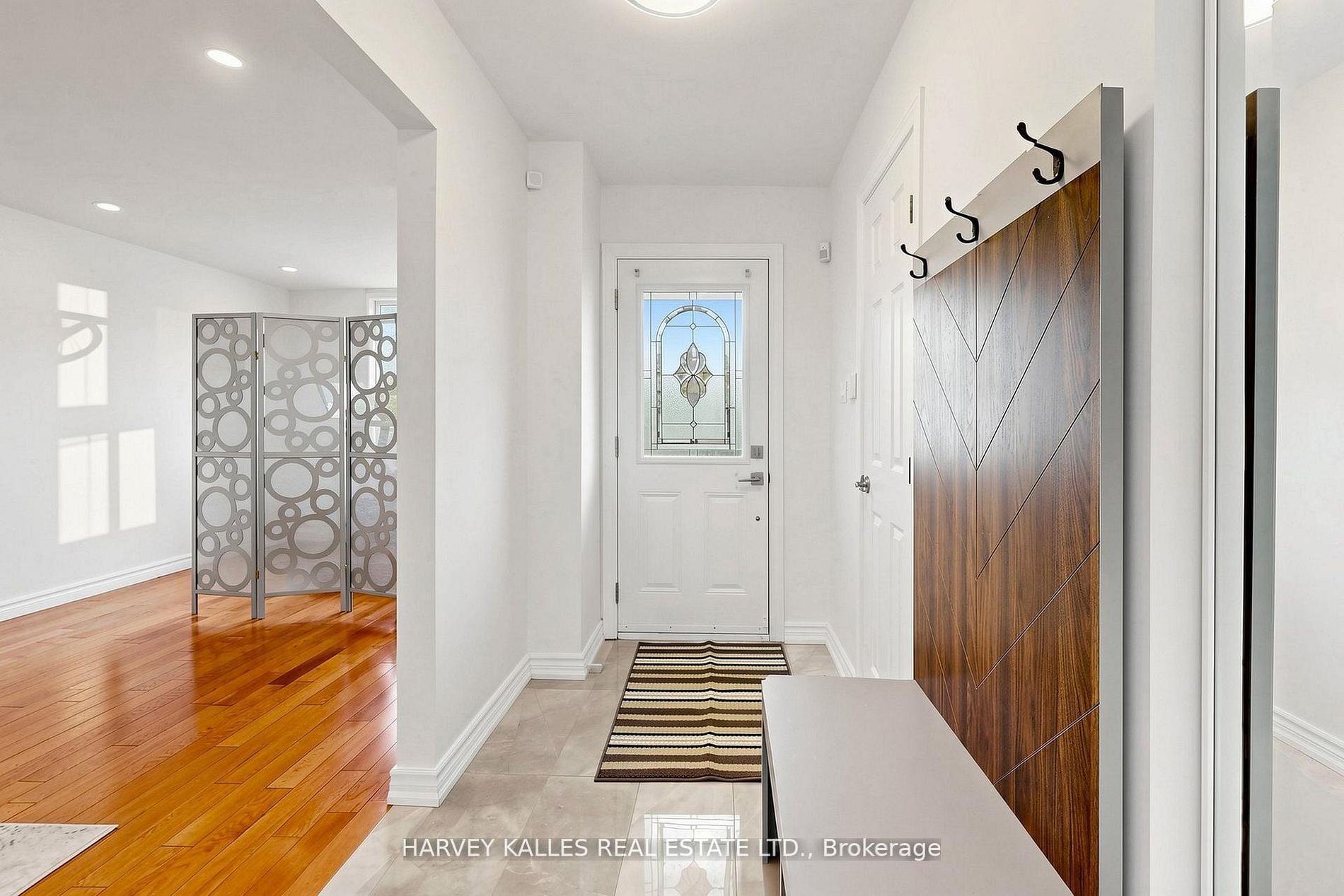 197 Lisa Crescent, Vaughan, ON, L4J 2N2 photo 2