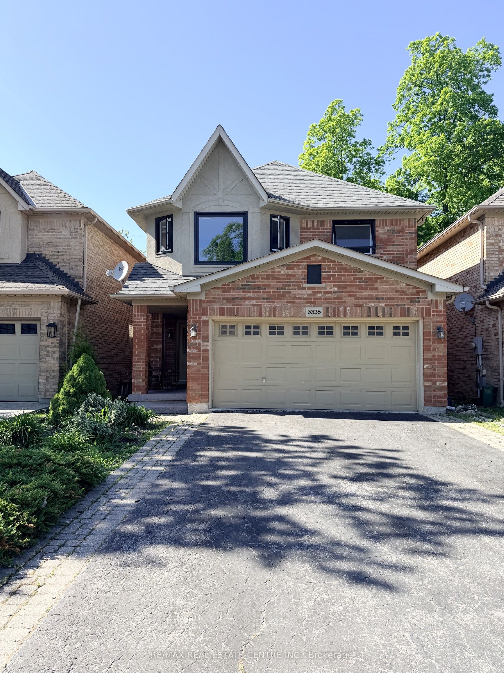 3335 Edgewood Place, Burlington, ON, L7M 4N1