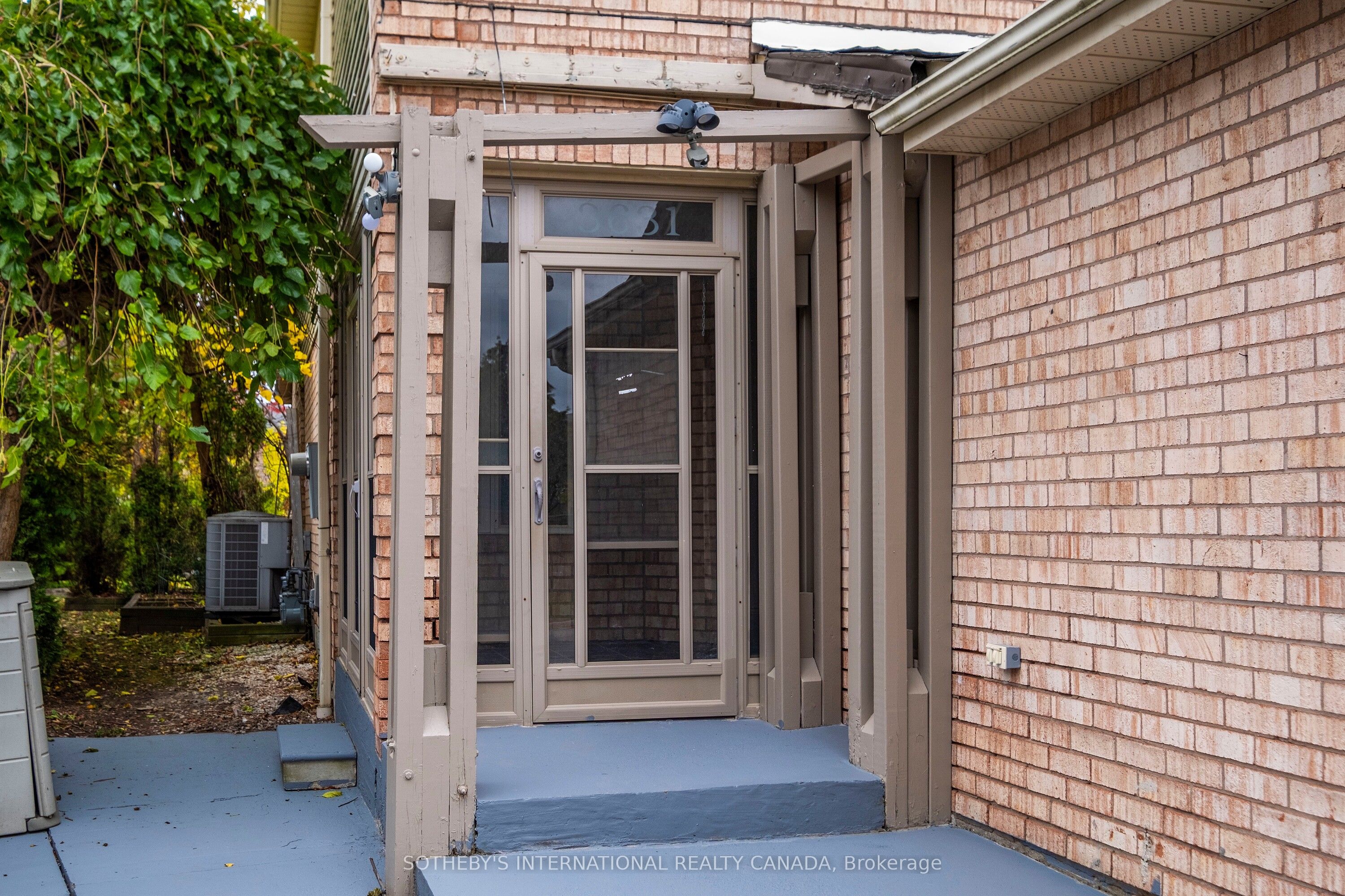Additional image 3 of 3631 Cherrington Crescent, Mississauga, ON, L5L 5C6