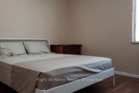 2998 Tecumseh Road E, Windsor, ON, N8W 1G5 photo 5
