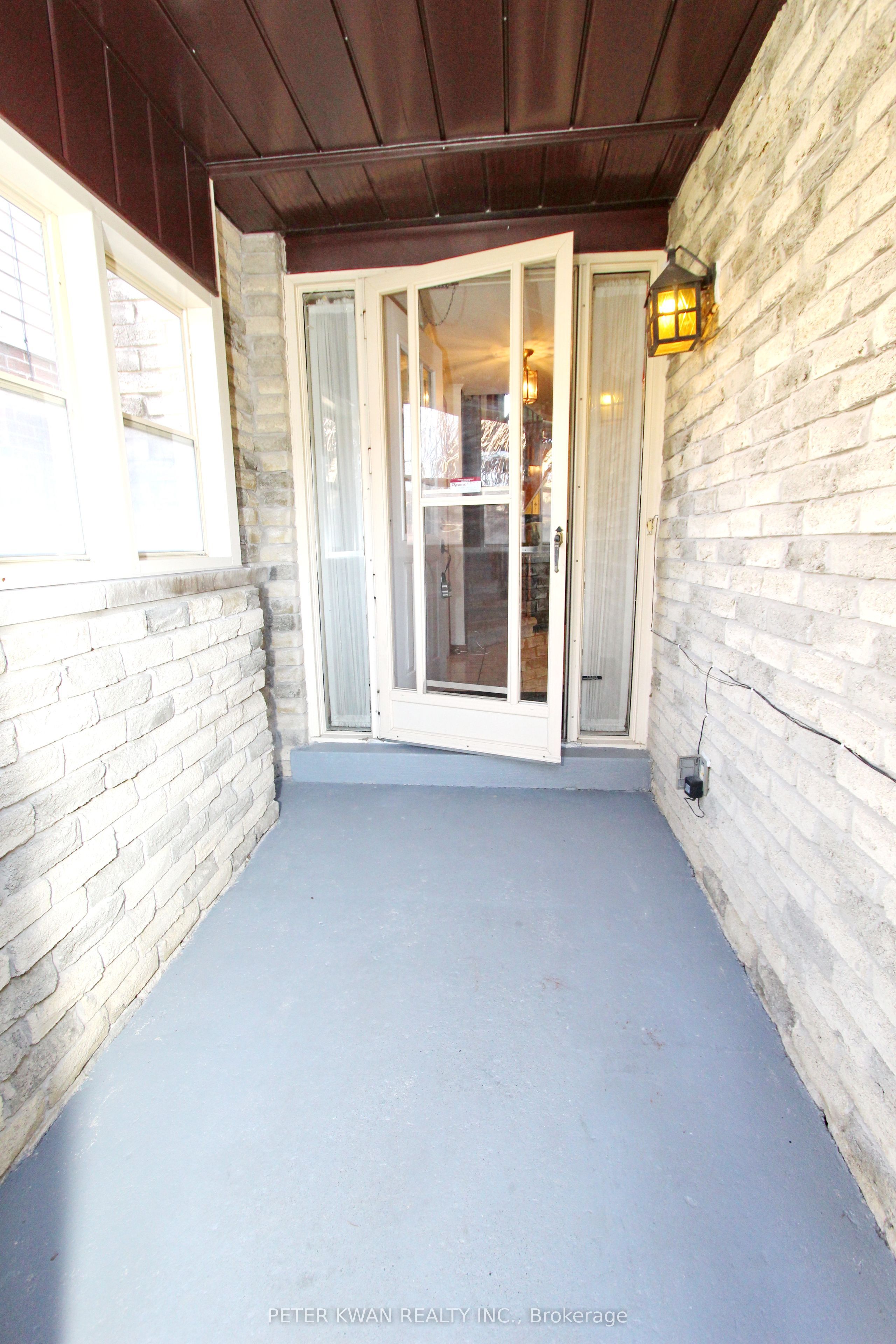 19 Sandyhook Square, Toronto, ON, M1W 3N6 photo 3