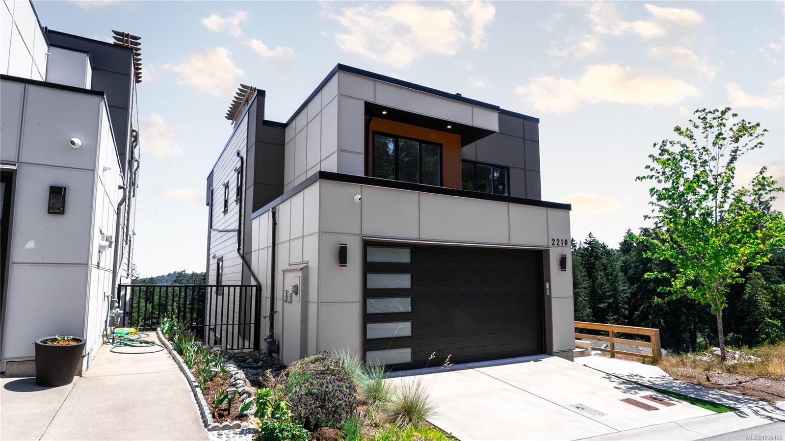 Additional image 3 of 2210 Archer Gate, Langford, BC, V9B 3S1