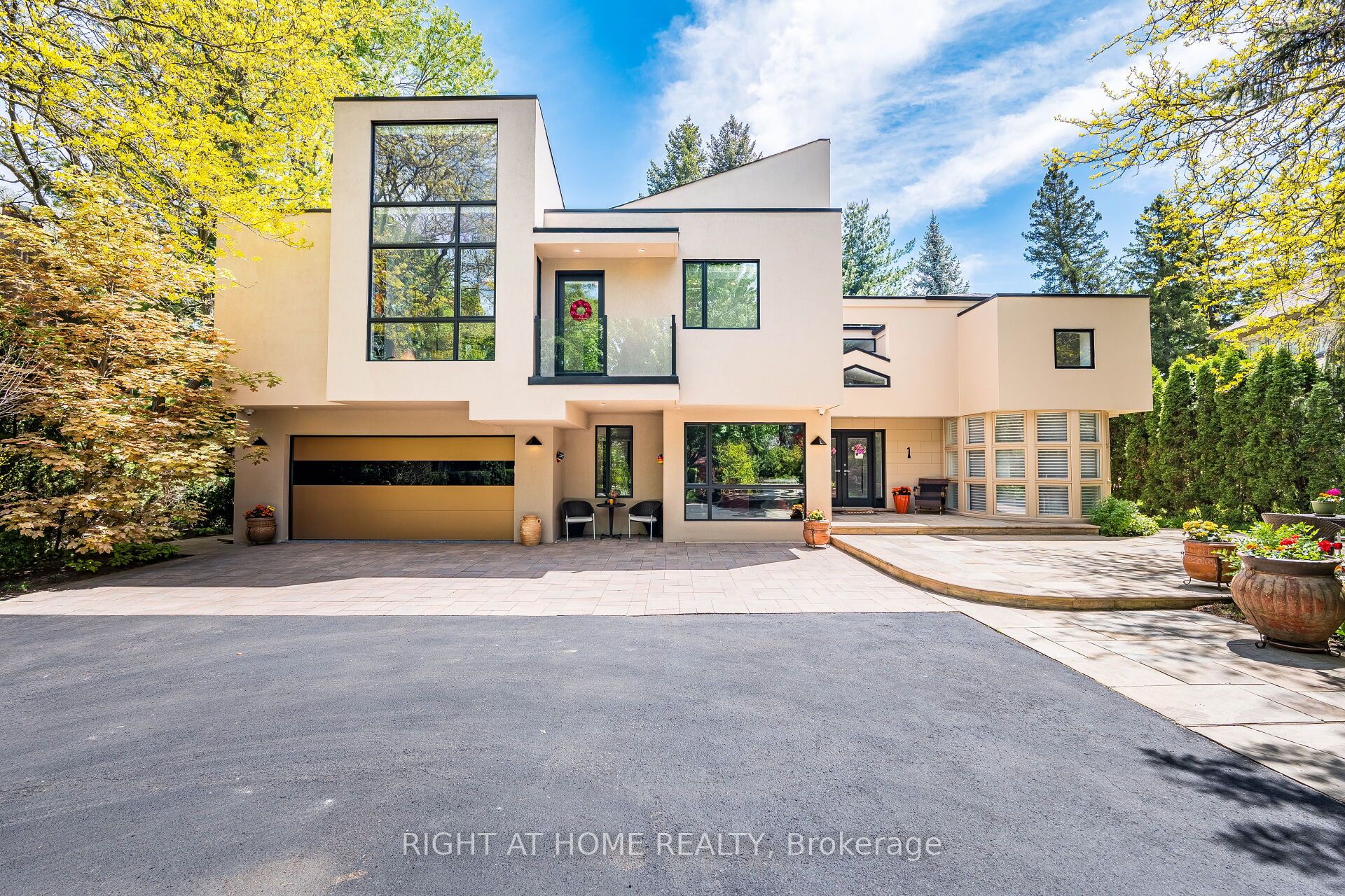 1 Friars Lane, Toronto, ON, M9A 1T6 photo 3