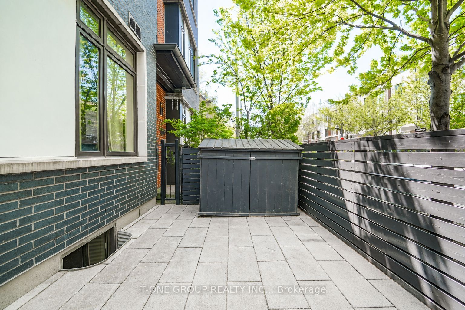 55 Sutton Avenue, Toronto, ON, M5A 3V2 photo 5