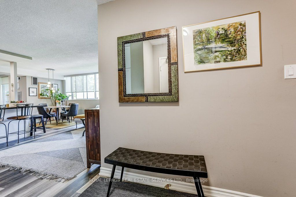 Additional image 4 of 402-3590 Kaneff Crescent, Mississauga, ON, L5A 3X3