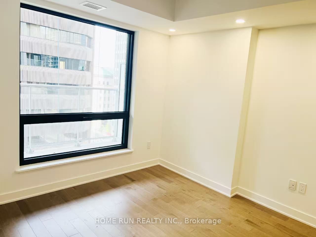 Additional image 6 of 804-340 Queen Street, Ottawa, ON, K1R 0G1