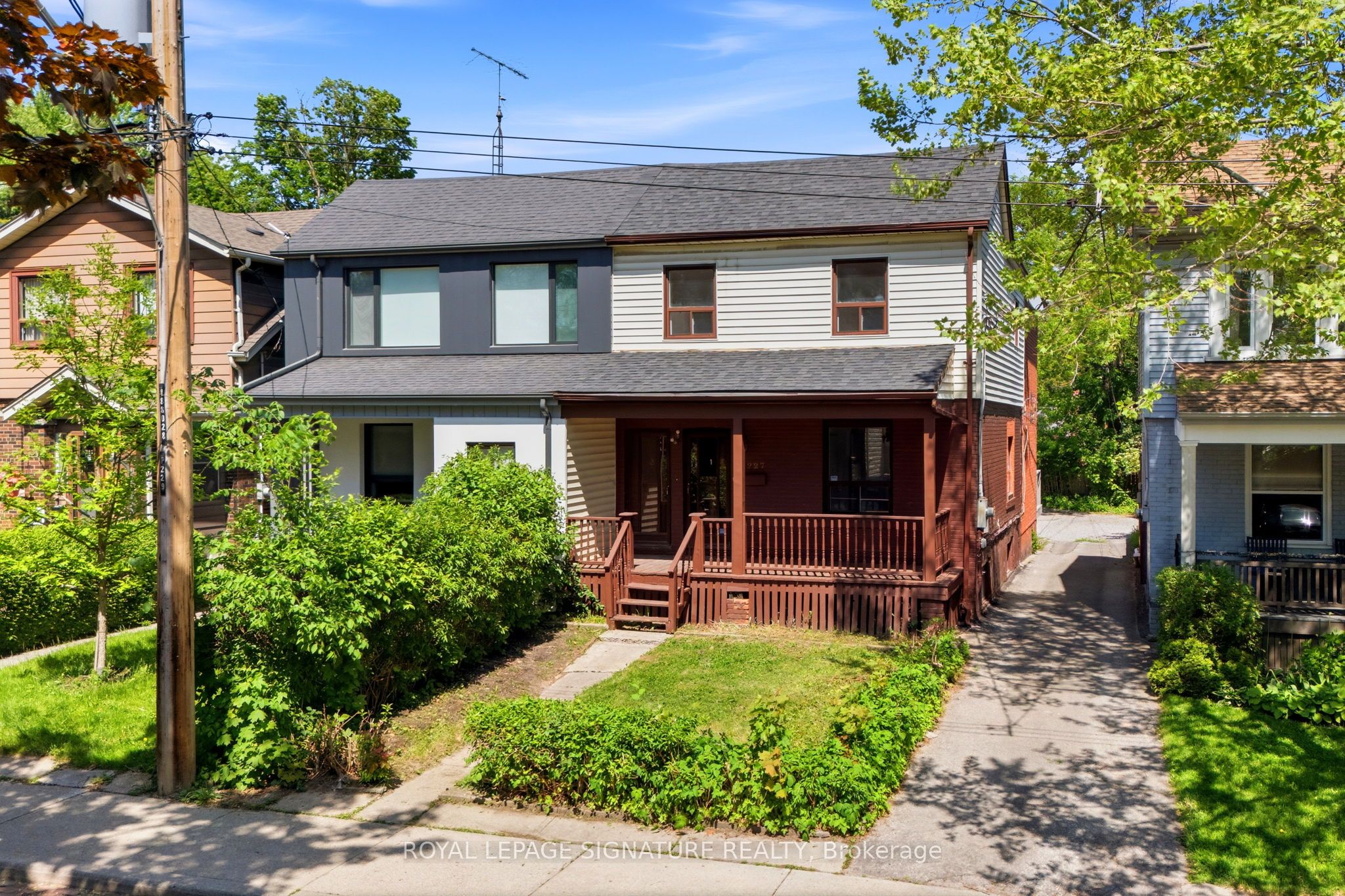 227 Woodfield Road, Toronto, ON, M4L 2W8