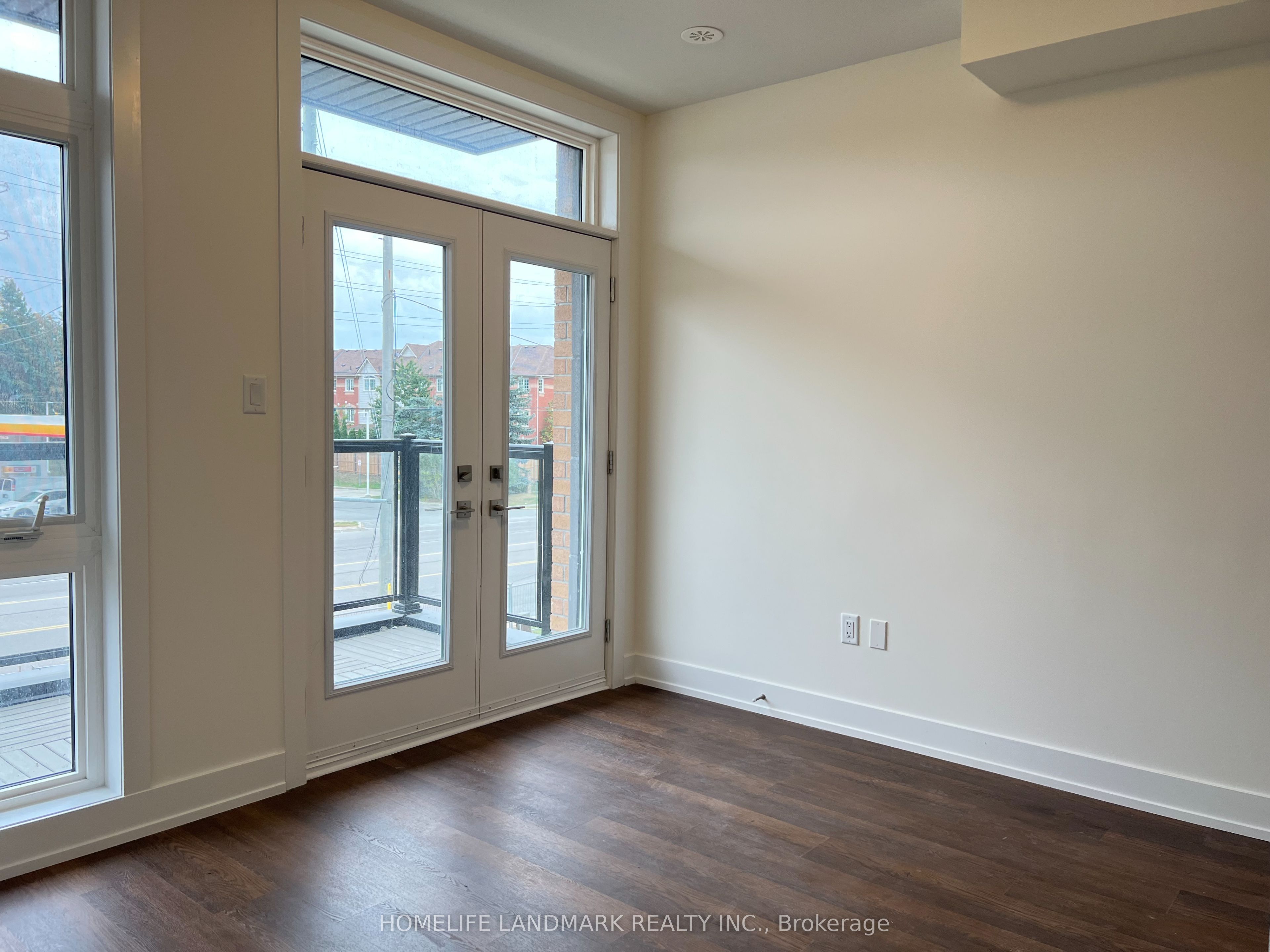 11-12860 Yonge Street, Richmond Hill, ON, L4E 1J4 photo 3