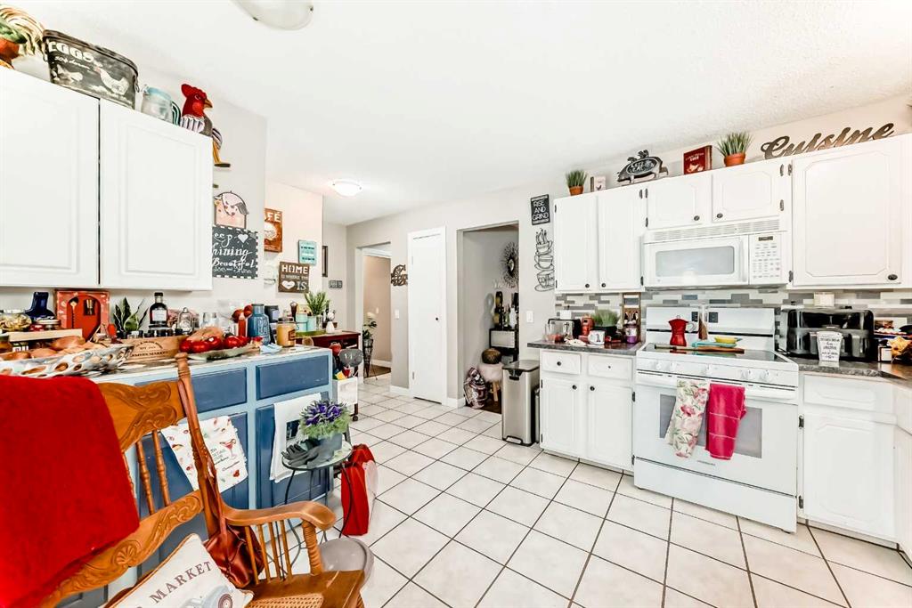 20 Deermont Way SE, Calgary, AB, T2J5P3 photo 5