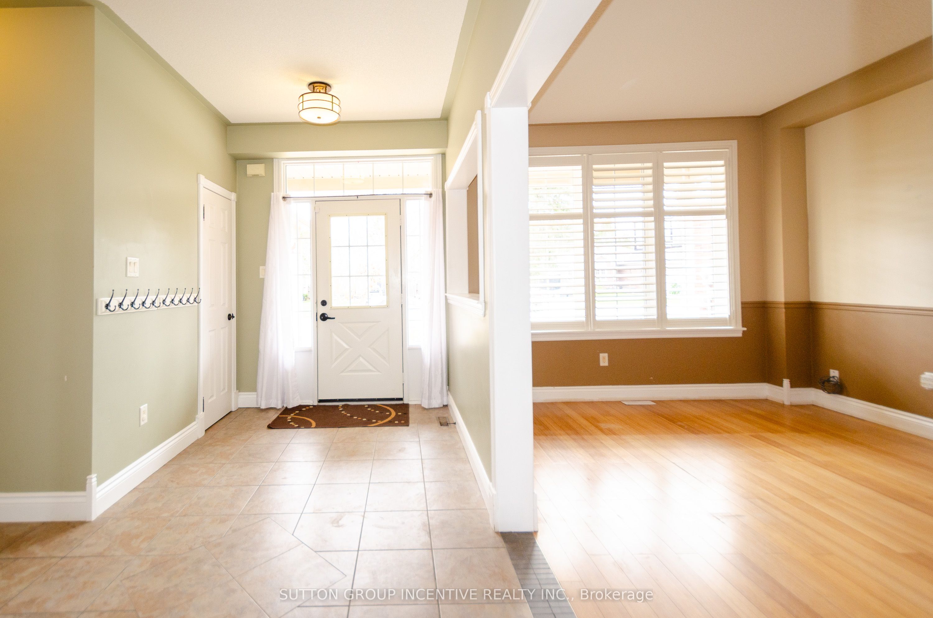 UPPER-38 Harwood Drive, Barrie, ON, L4N 6V3 photo 2