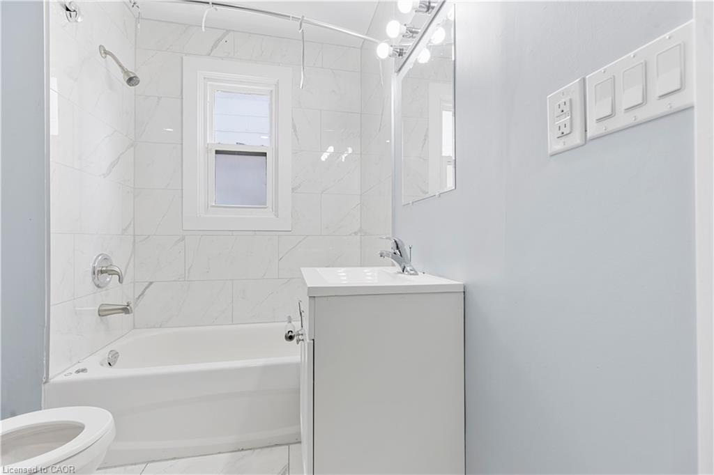 235 Hamilton Road, London, ON, N5Z 1P9 photo 5