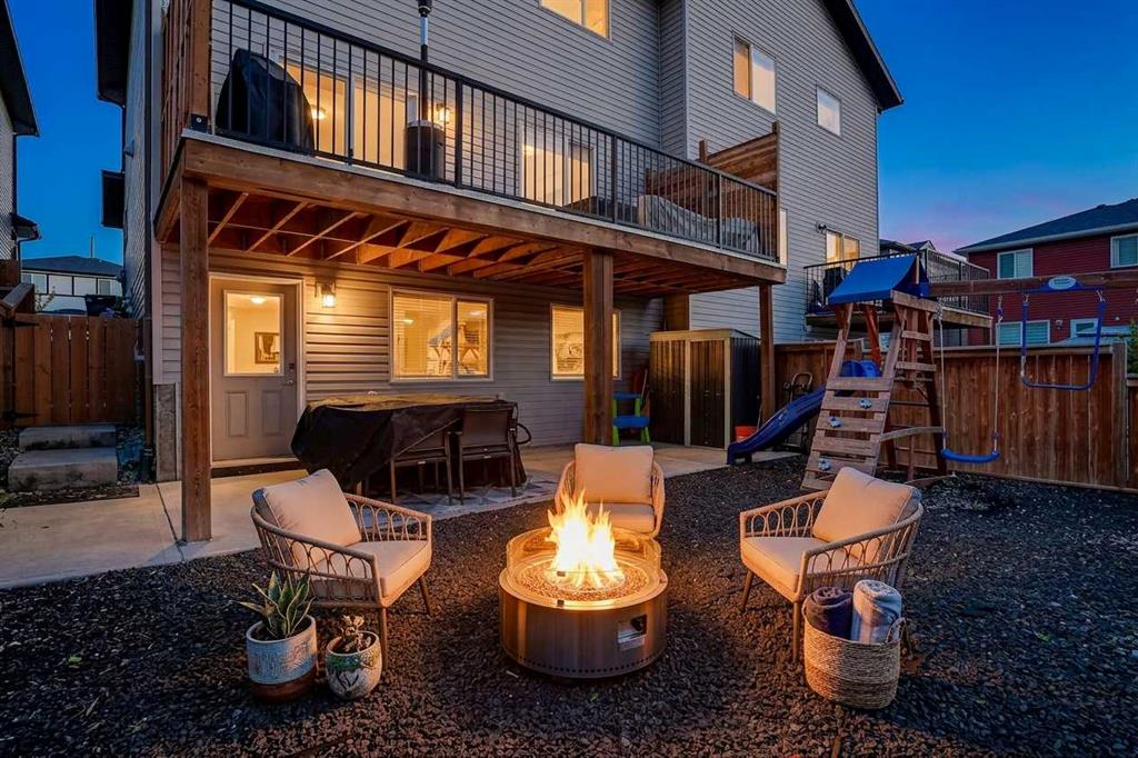 Additional image 3 of 42 Baysprings Way SW, Airdrie, AB, T4B 4C4