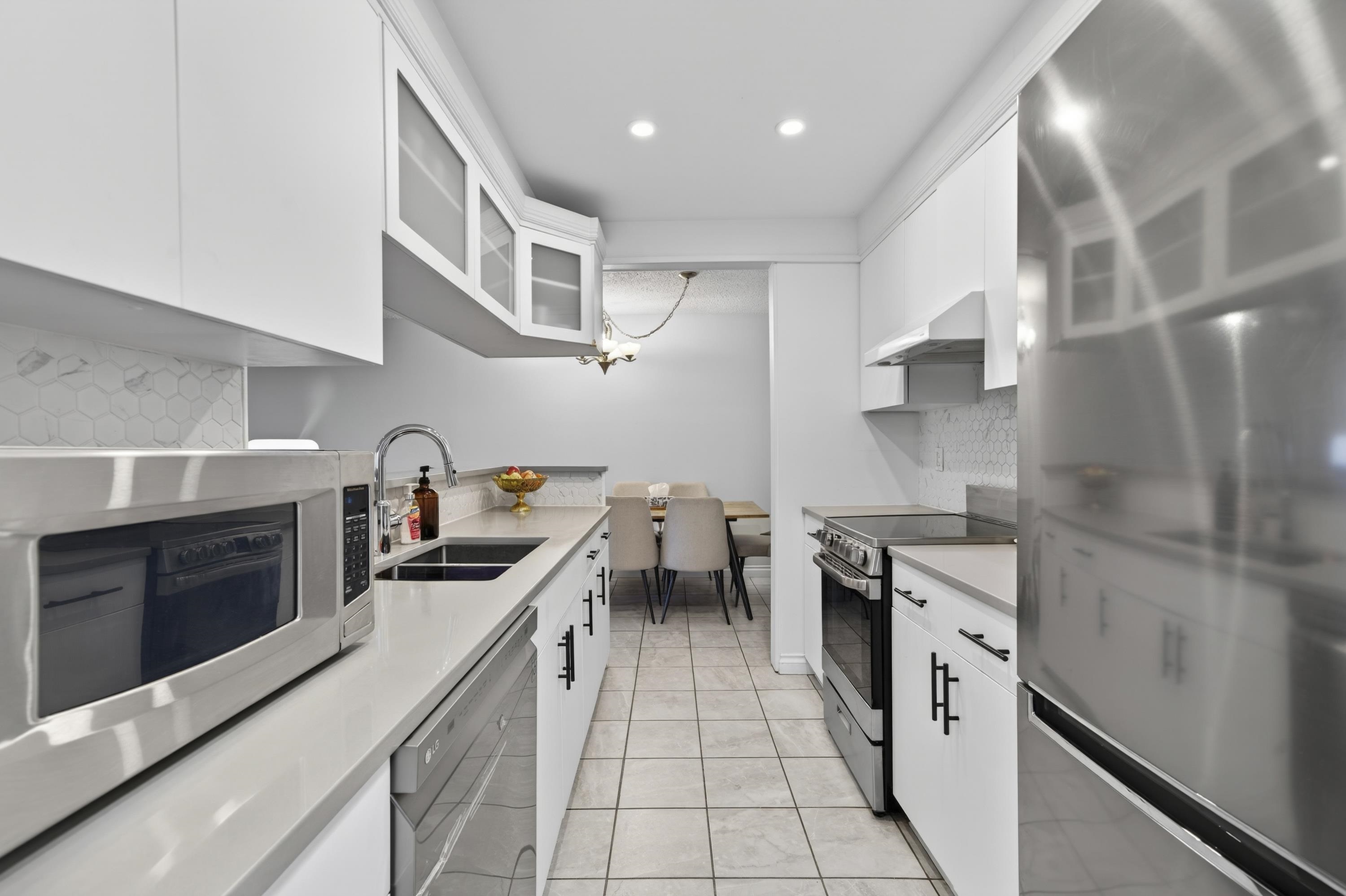 118-200 Westhill Place, Port Moody, BC, V3H 1V2