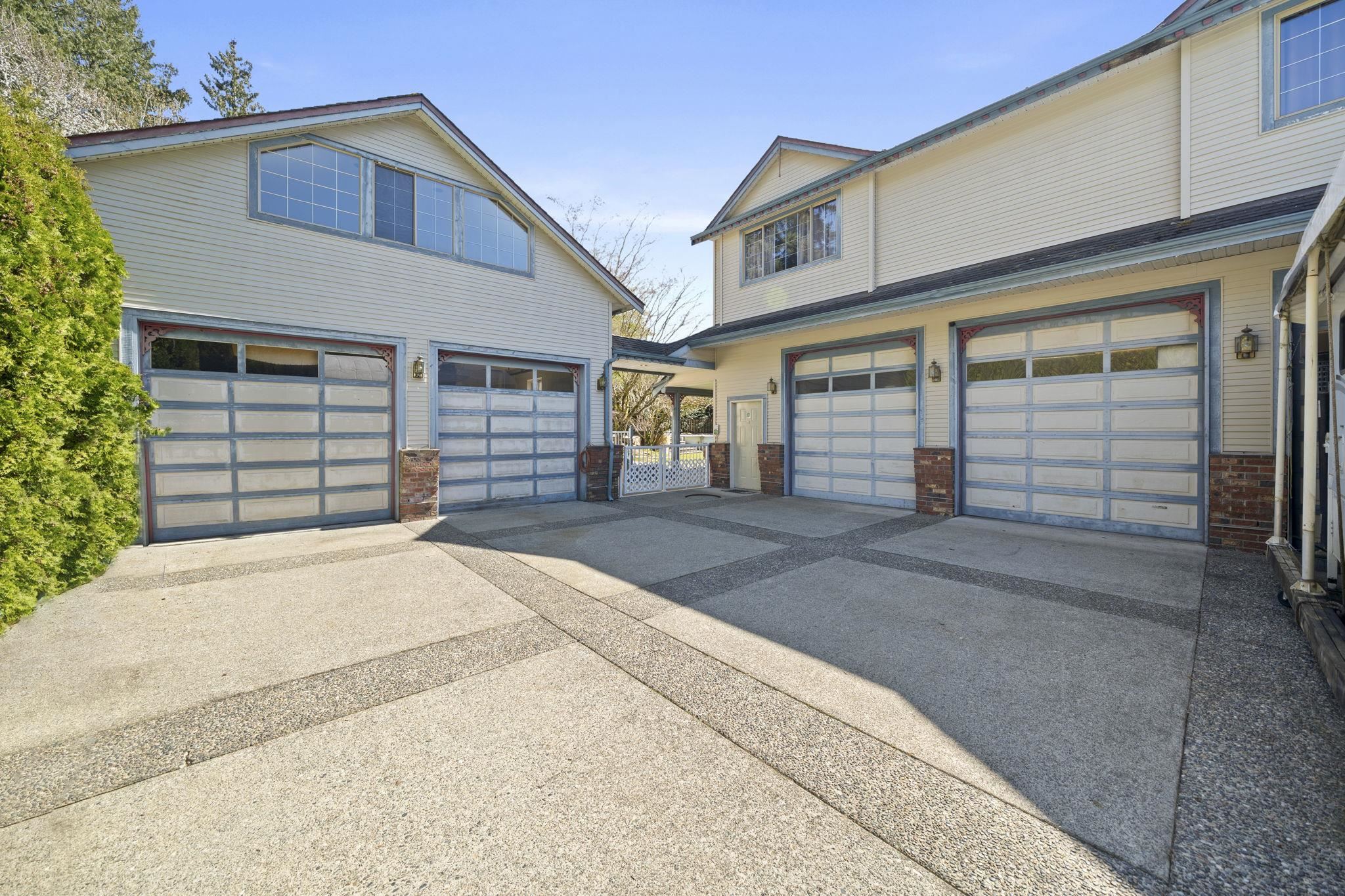 17968 68 Avenue, Surrey, BC, V3S 8C3 photo 5