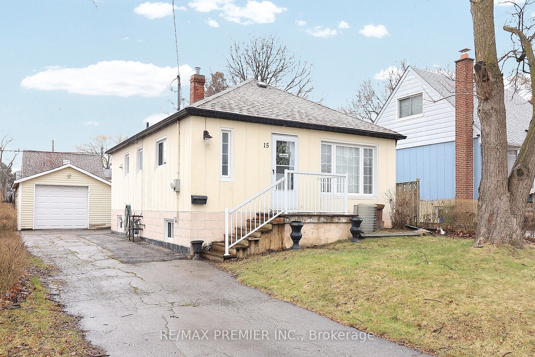 15 Boniface Avenue, Toronto, ON, M9W 1T5