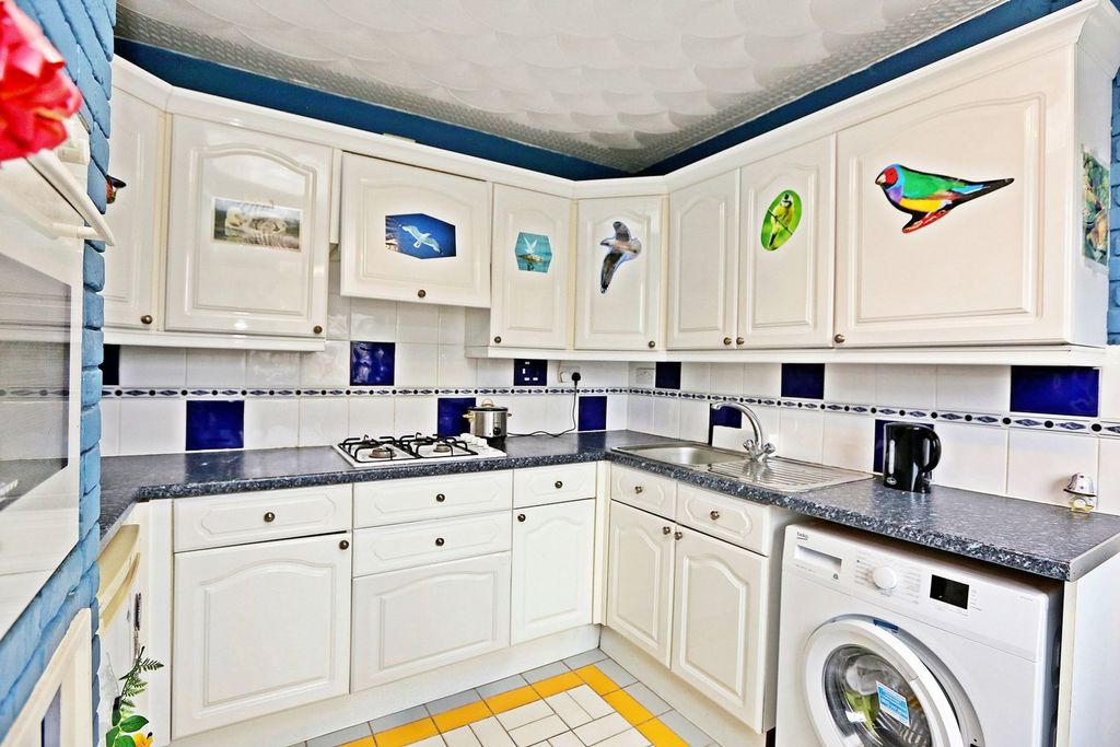 Additional image 6 of 3 bed terraced house for salePantygraigwen Road, Pontypridd CF37