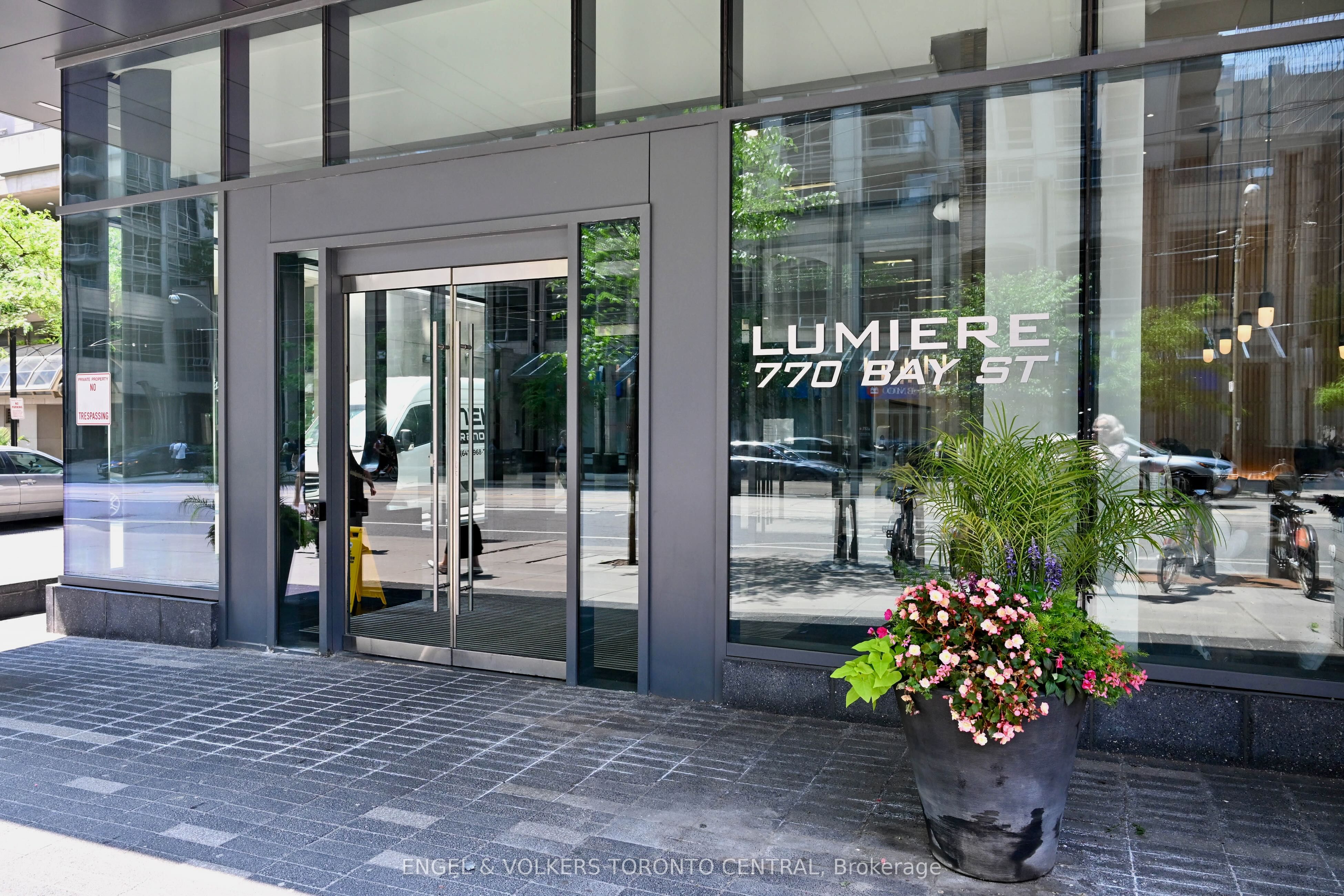 Additional image 4 of 2504-770 Bay Street, Toronto, ON, M5G 0A6