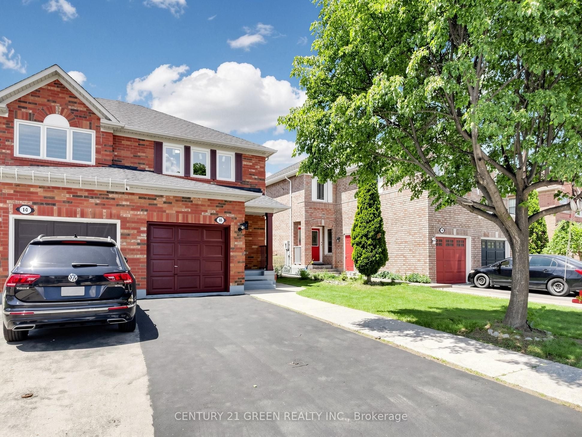 16 Mount Fuji Crescent, Brampton, ON, L6R 2L3 photo 4