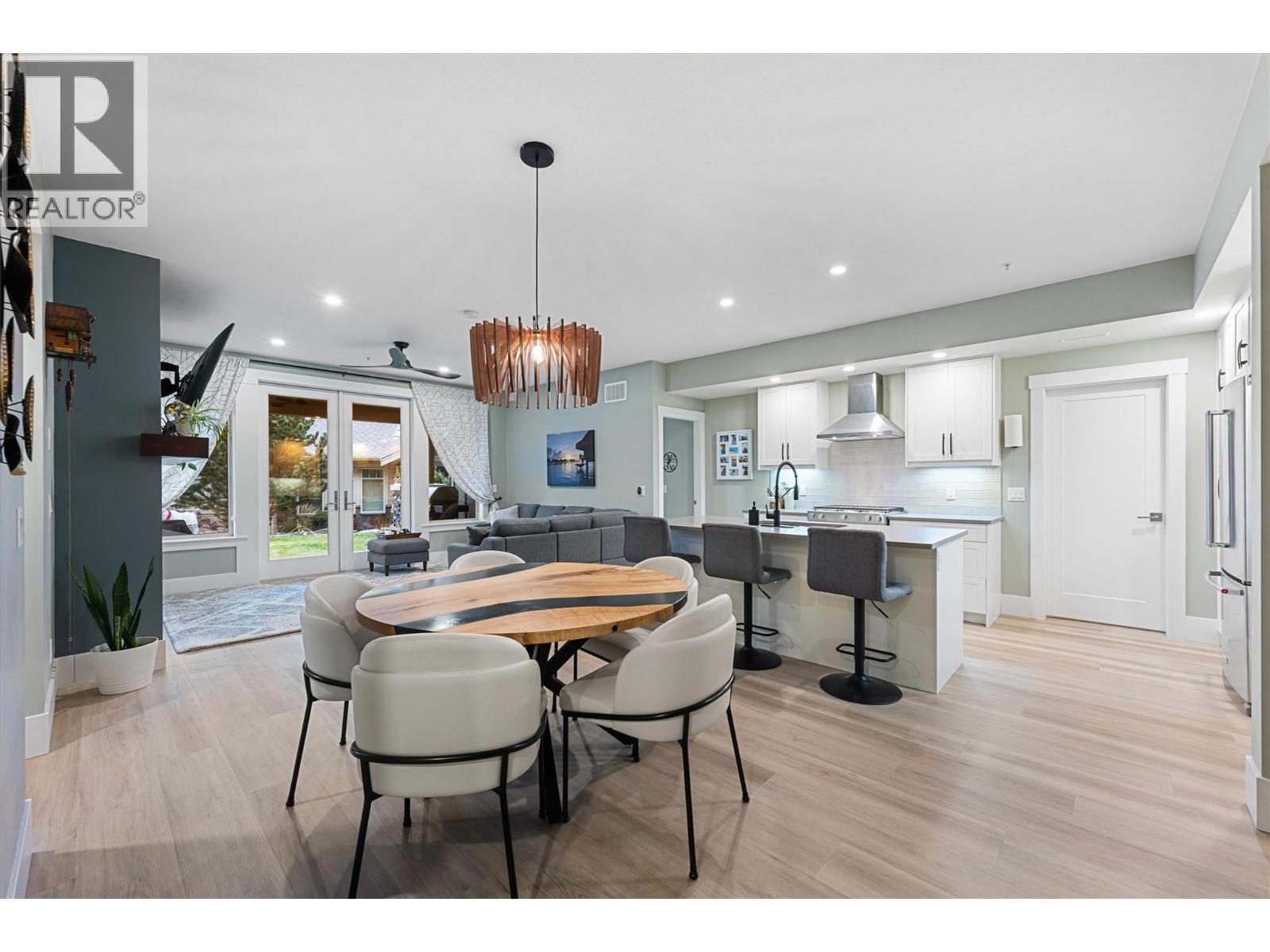 220-4000 Redstone Crescent, Peachland, BC, V0H1X5